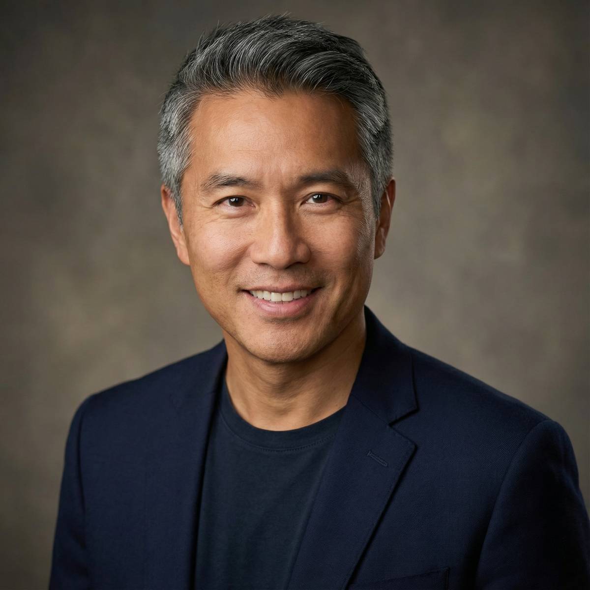 草莓视频首席导演张明远